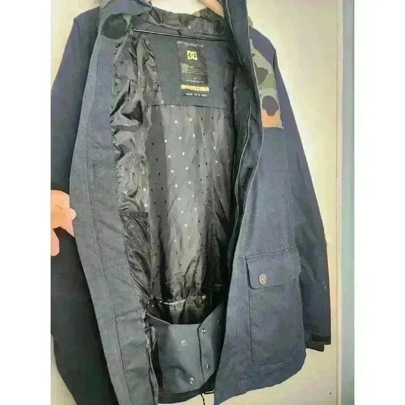 DC Men's PARKA Anorak Snowboarding Jacket Sz Large 15k Waterproof Black/Camoufla - Picture 3 of 9